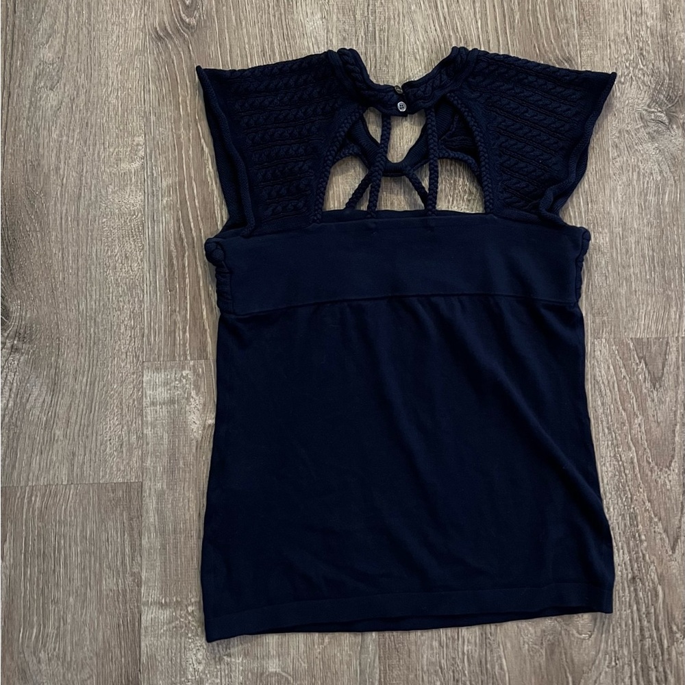 Sita Murt crochet mock neck top - Picture 2 of 11